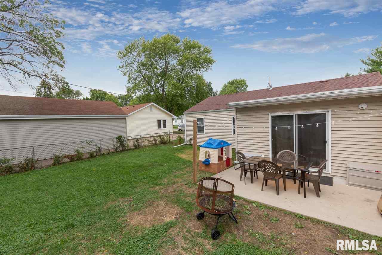 2011 Ridgeview Drive Davenport, IA 52806 - Photo 19 of 21 Gallery Image 19