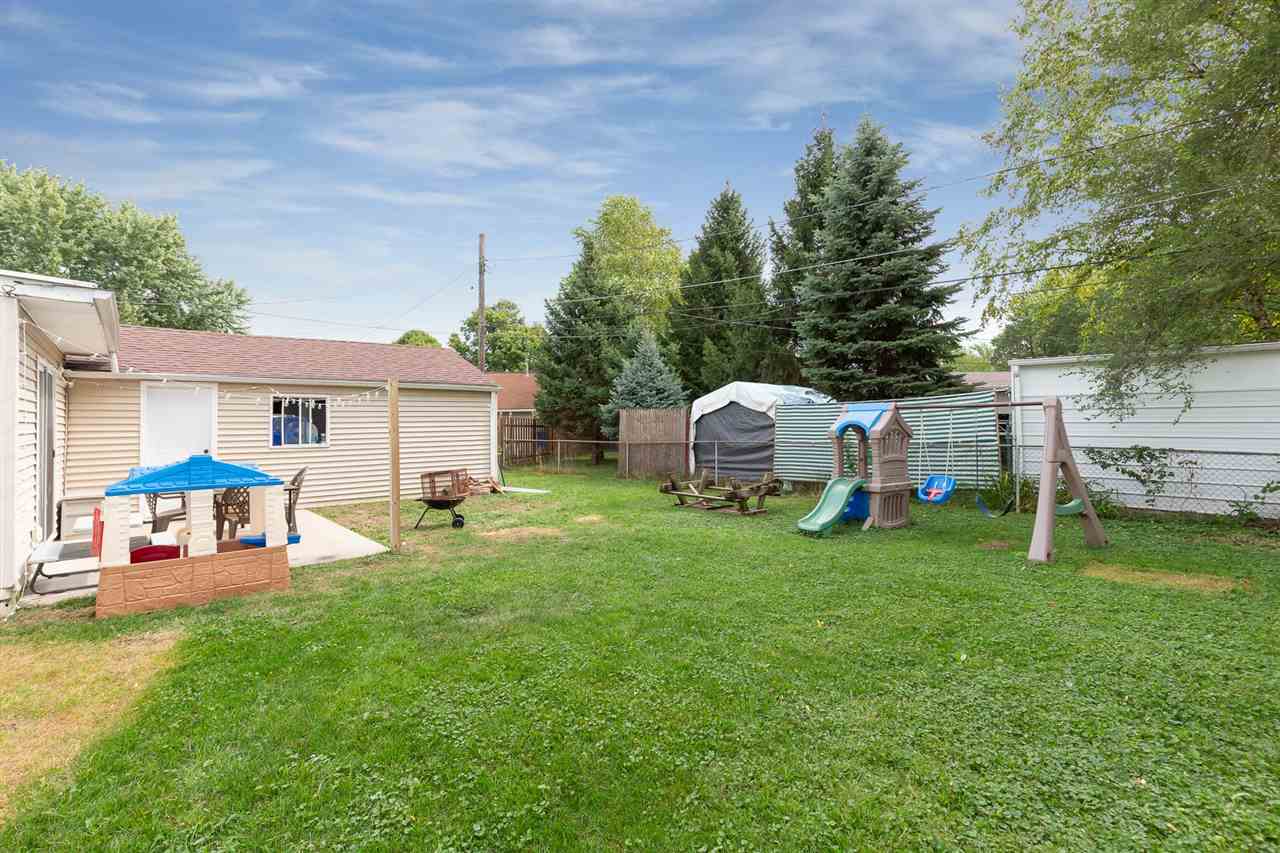 2011 Ridgeview Drive Davenport, IA 52806 - Photo 20 of 21 Gallery Image 20