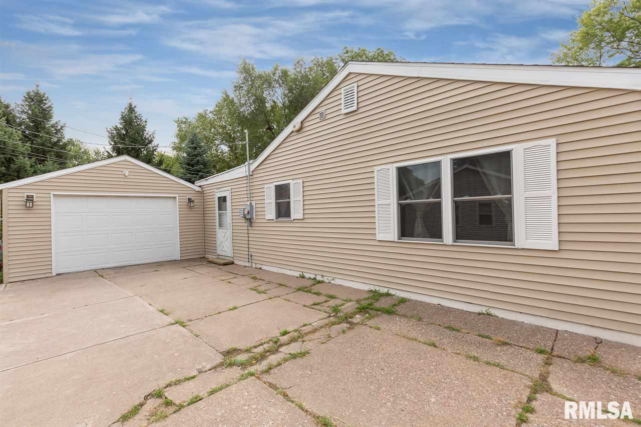 2011 Ridgeview Drive Davenport, IA 52806 - Photo 21 of 21 Gallery Image 21
