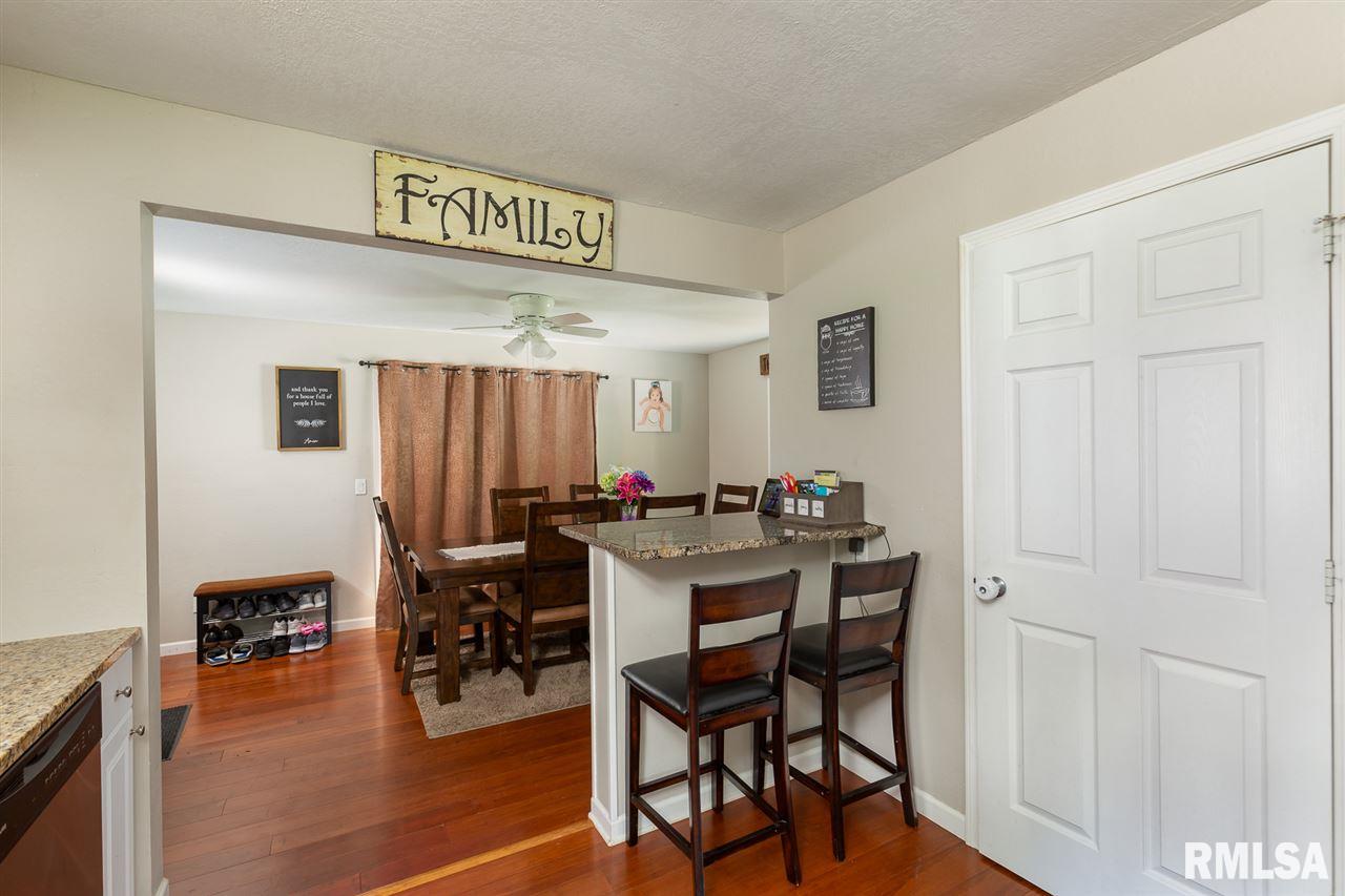 2011 Ridgeview Drive Davenport, IA 52806 - Photo 9 of 21 Gallery Image 9