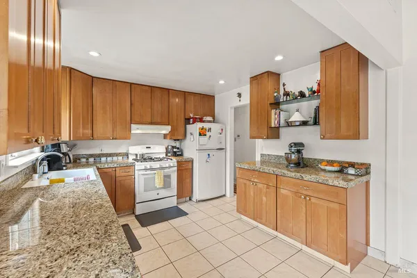 $929,000 | 1328 Monte Maria Avenue, Novato, CA 94947