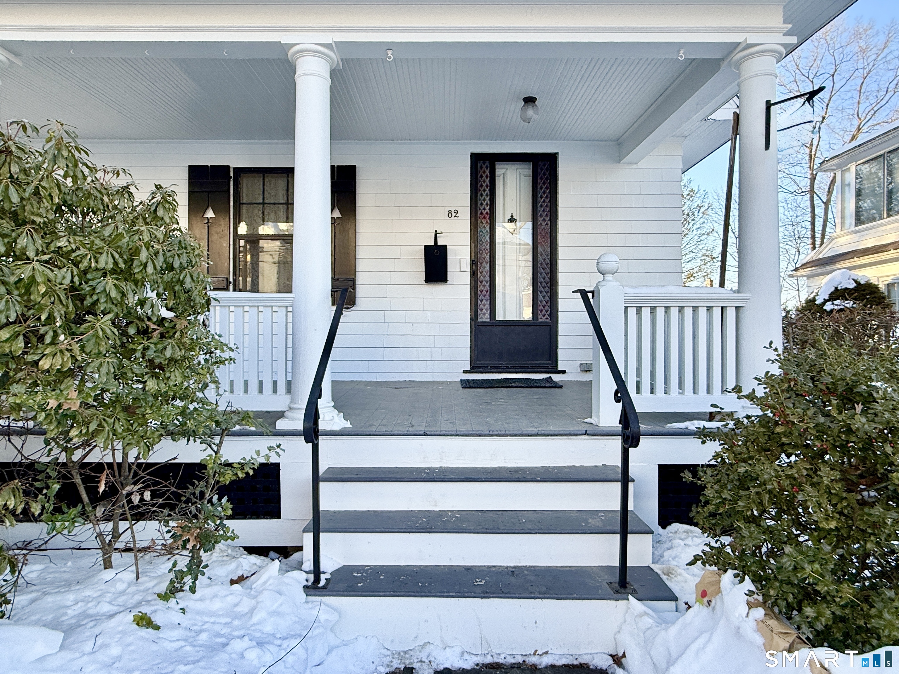 82 Coniston Avenue Waterbury, CT 06708 - Photo 2 of 40