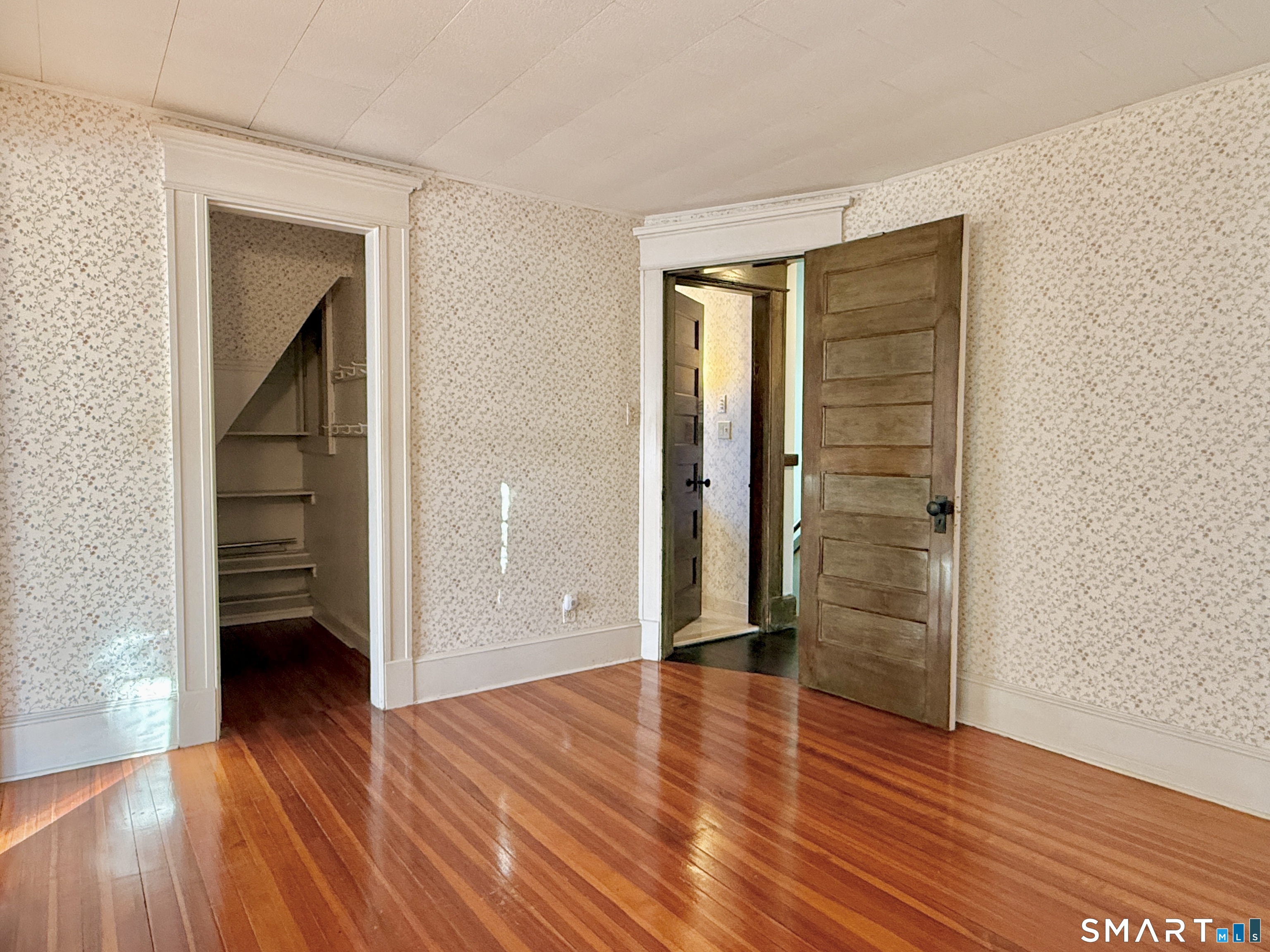 82 Coniston Avenue Waterbury, CT 06708 - Photo 22 of 40