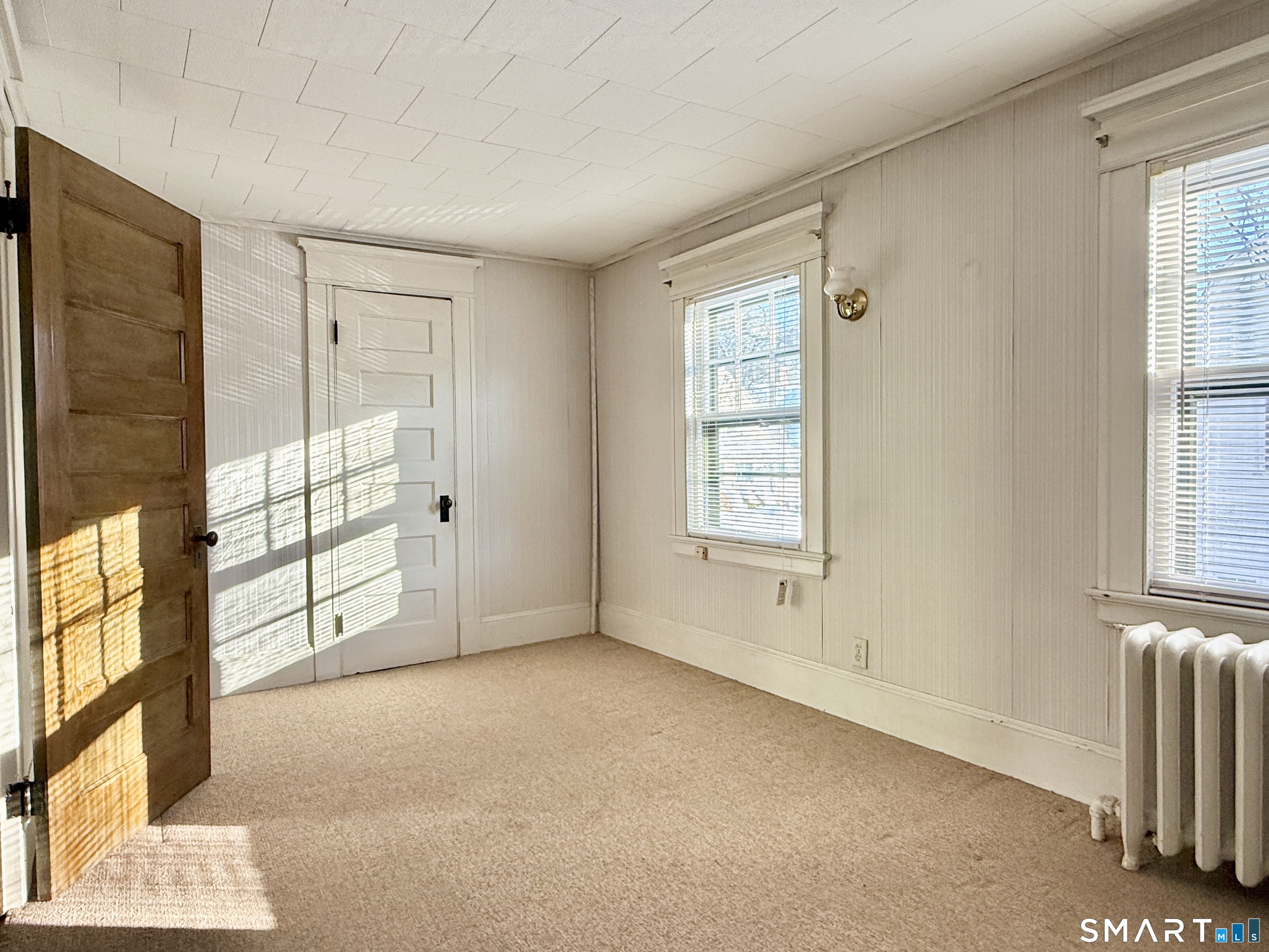 82 Coniston Avenue Waterbury, CT 06708 - Photo 31 of 40