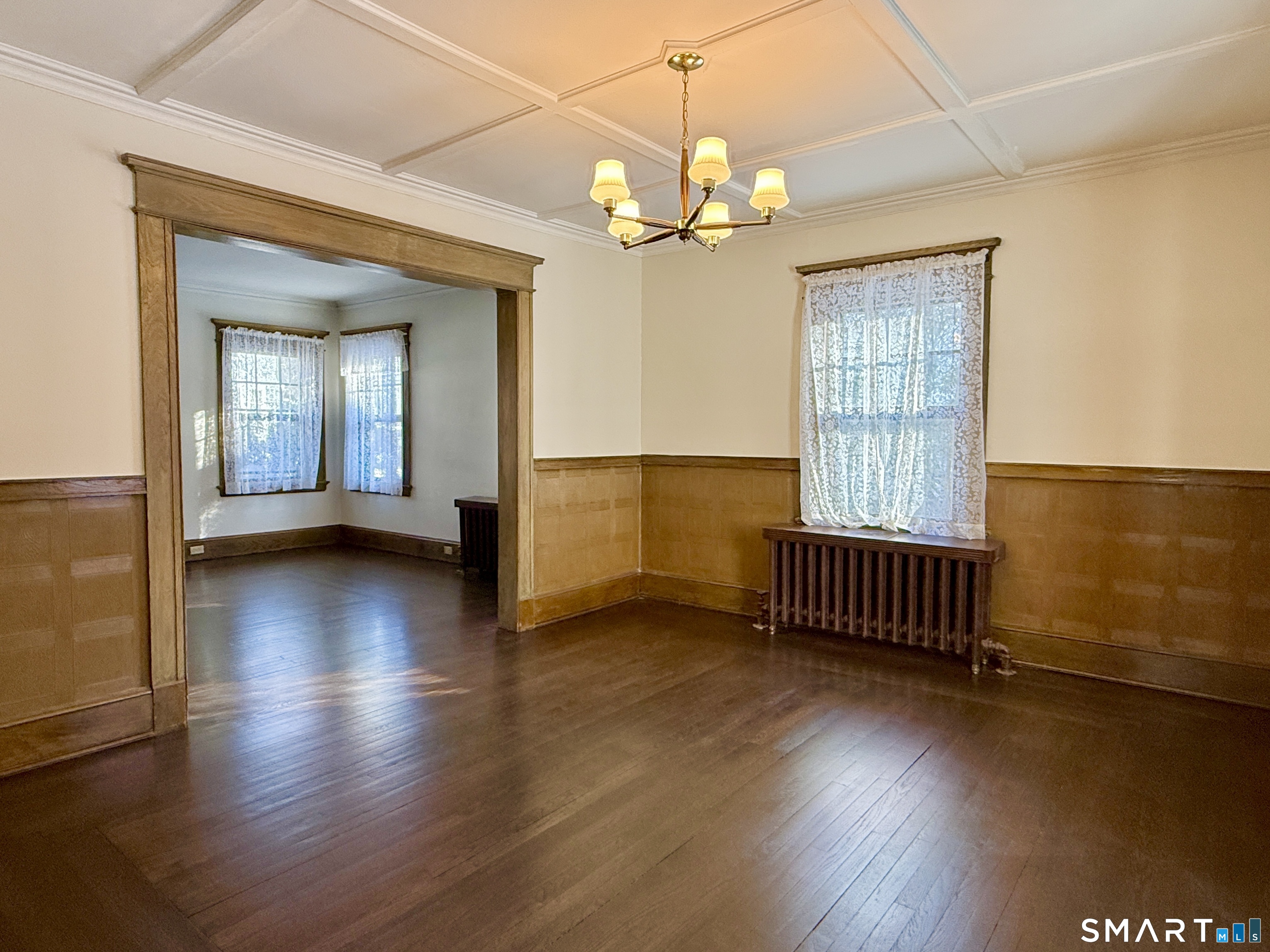 82 Coniston Avenue Waterbury, CT 06708 - Photo 10 of 40