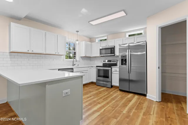 $2,300 | 210 Egret Point Drive, Sneads Ferry, NC 28460