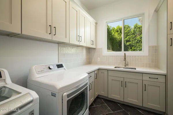 $2,300,000 | 3912 East Crittenden Lane, Phoenix, AZ 85018