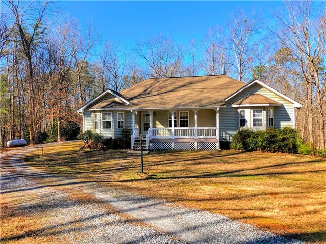 $1,700 | 363 Goose Creek Lane, Clarkesville, GA 30523