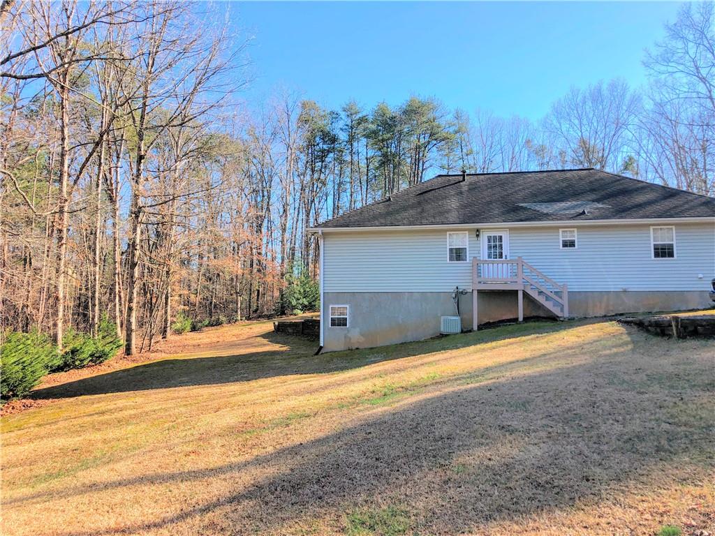 363 Goose Creek Lane Clarkesville, GA 30523 - Photo 5 of 32