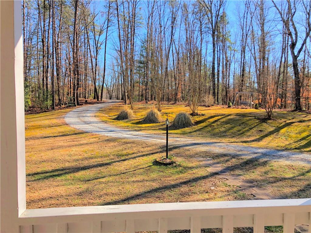 363 Goose Creek Lane Clarkesville, GA 30523 - Photo 9 of 32