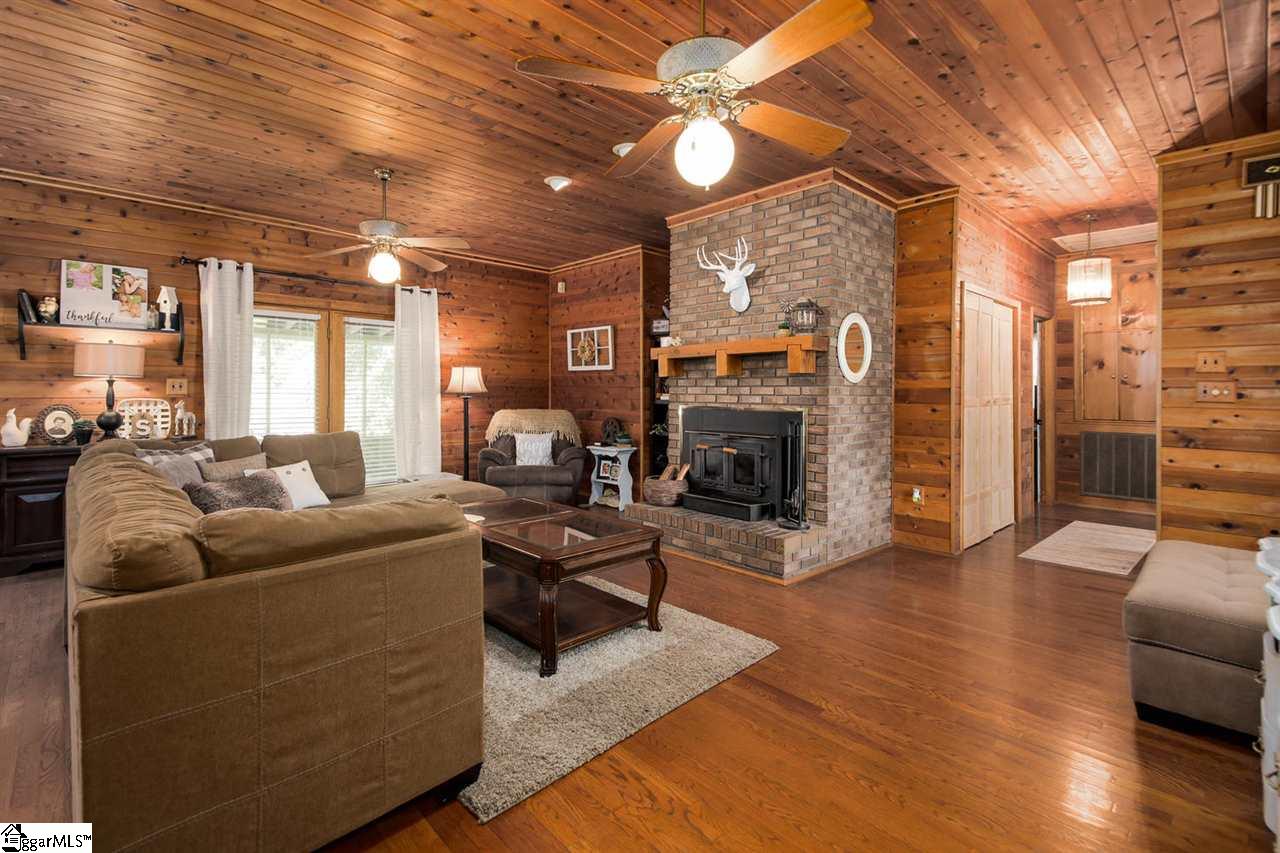 211 Pearson Road Woodruff, SC 29388 - Photo 8 of 33