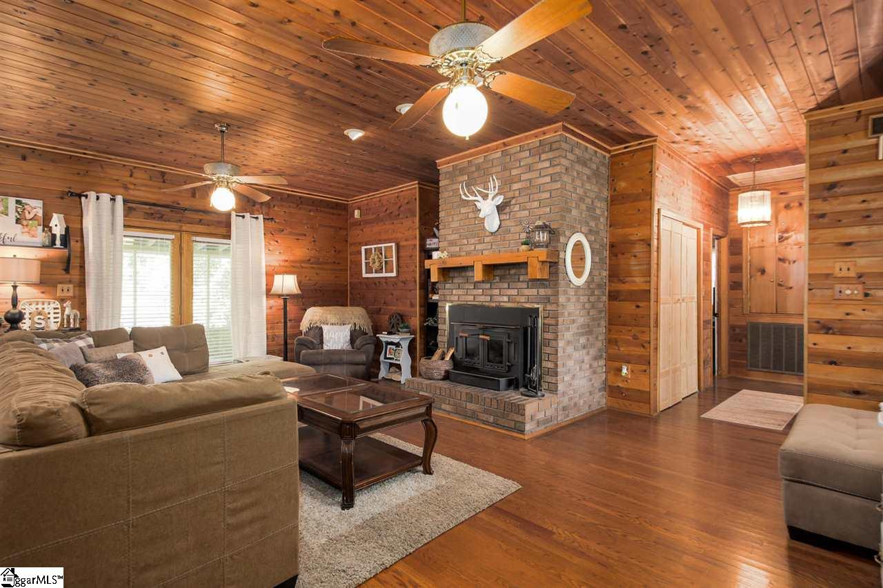 211 Pearson Road Woodruff, SC 29388 - Photo 9 of 33