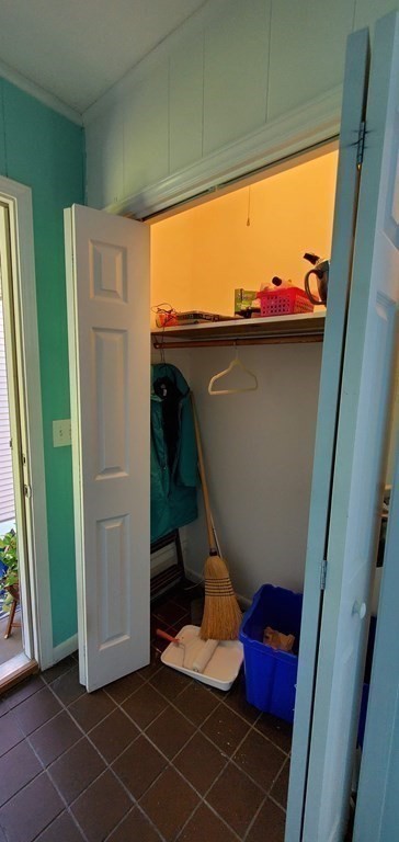 117 Harding Street Chicopee, MA 01013 - Photo 16 of 42 Gallery Image 16