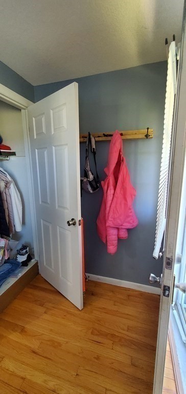 117 Harding Street Chicopee, MA 01013 - Photo 4 of 42 Gallery Image 4