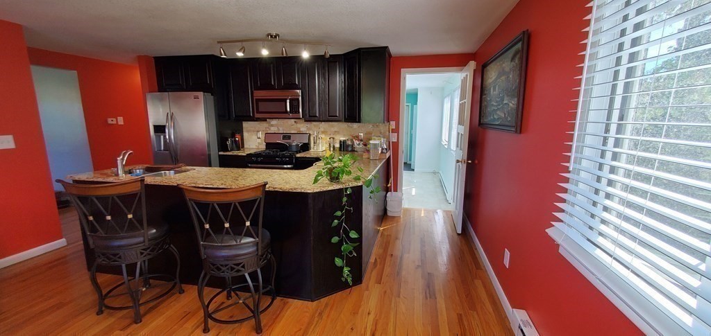 117 Harding Street Chicopee, MA 01013 - Photo 9 of 42 Gallery Image 9