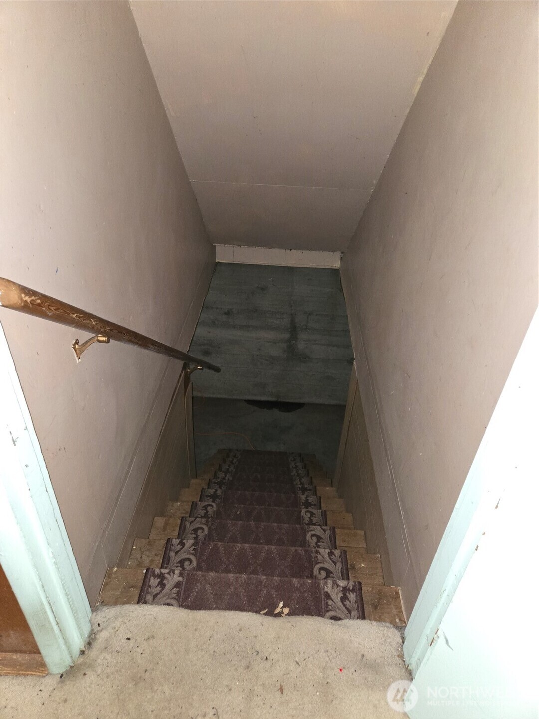 10415 Slater Avenue Northeast Kirkland, WA 98033 - Photo 32 of 38 a view of entryway