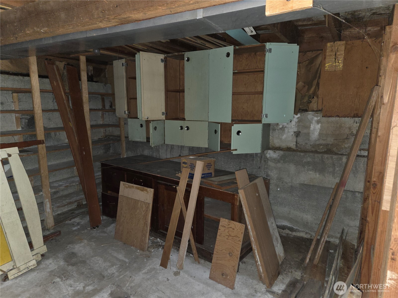 10415 Slater Avenue Northeast Kirkland, WA 98033 - Photo 37 of 38 a close view of water heater room