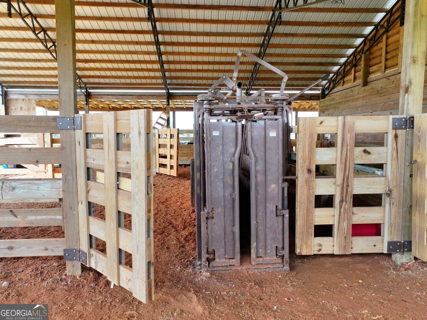 1412 Clark Road Blakely, GA 39823 - Photo 40 of 46 a view of a building with a balcony
