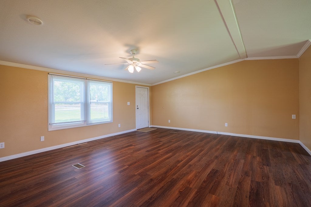 295 Smith Dairy Road Ray City, GA 31645 - Photo 6 of 40 Gallery Image 6