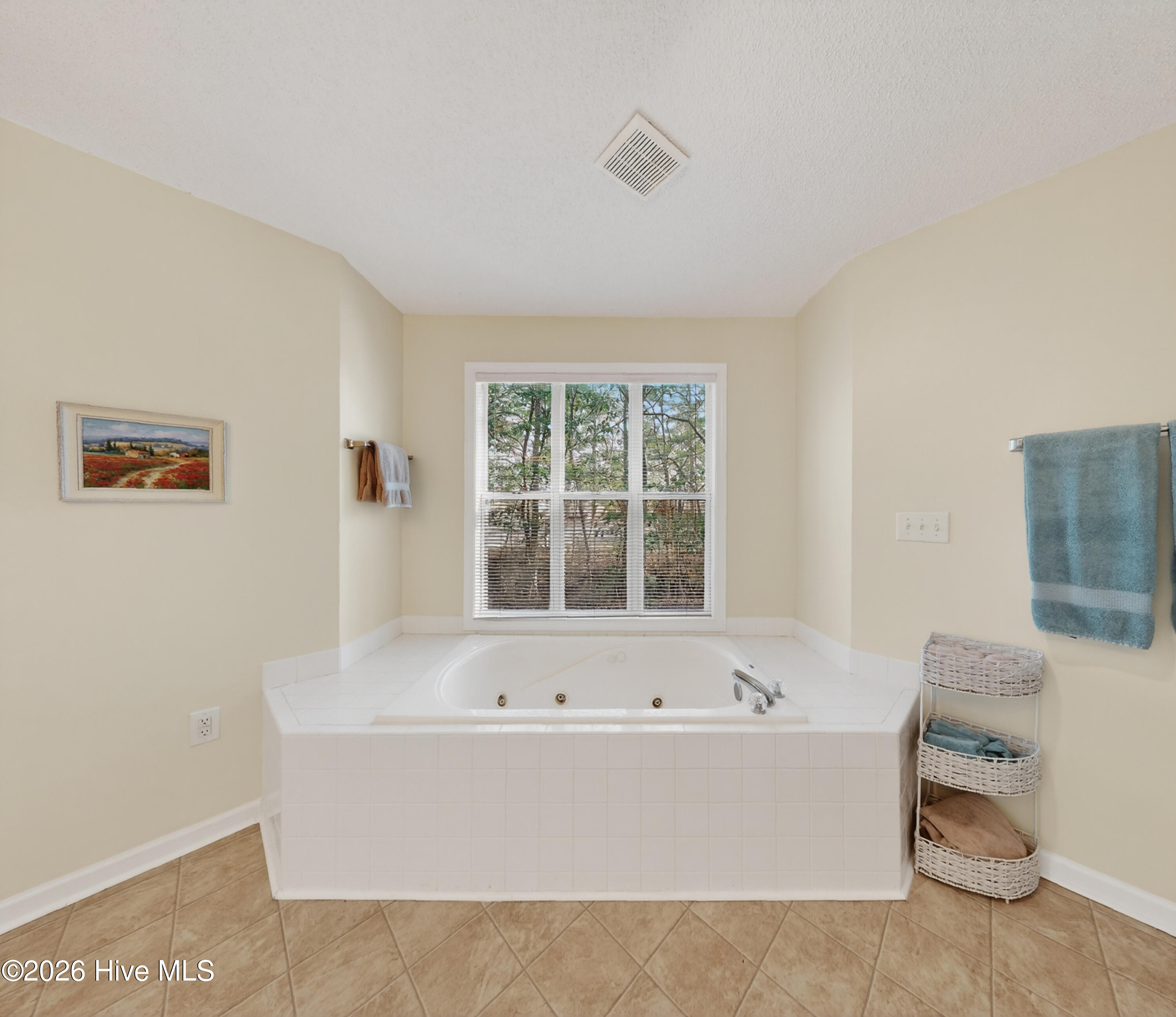 1122 Turtle Creek Road, Unit B Greenville, NC 27858 - Photo 25 of 36 031_47