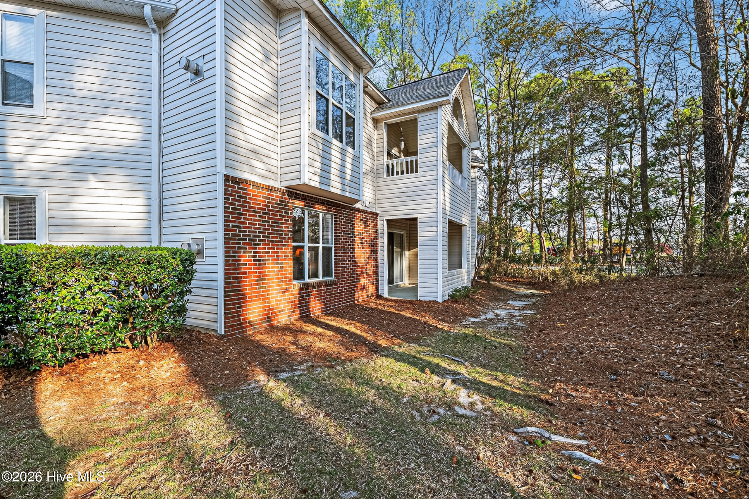 1122 Turtle Creek Road, Unit B Greenville, NC 27858 - Photo 5 of 36 005_10