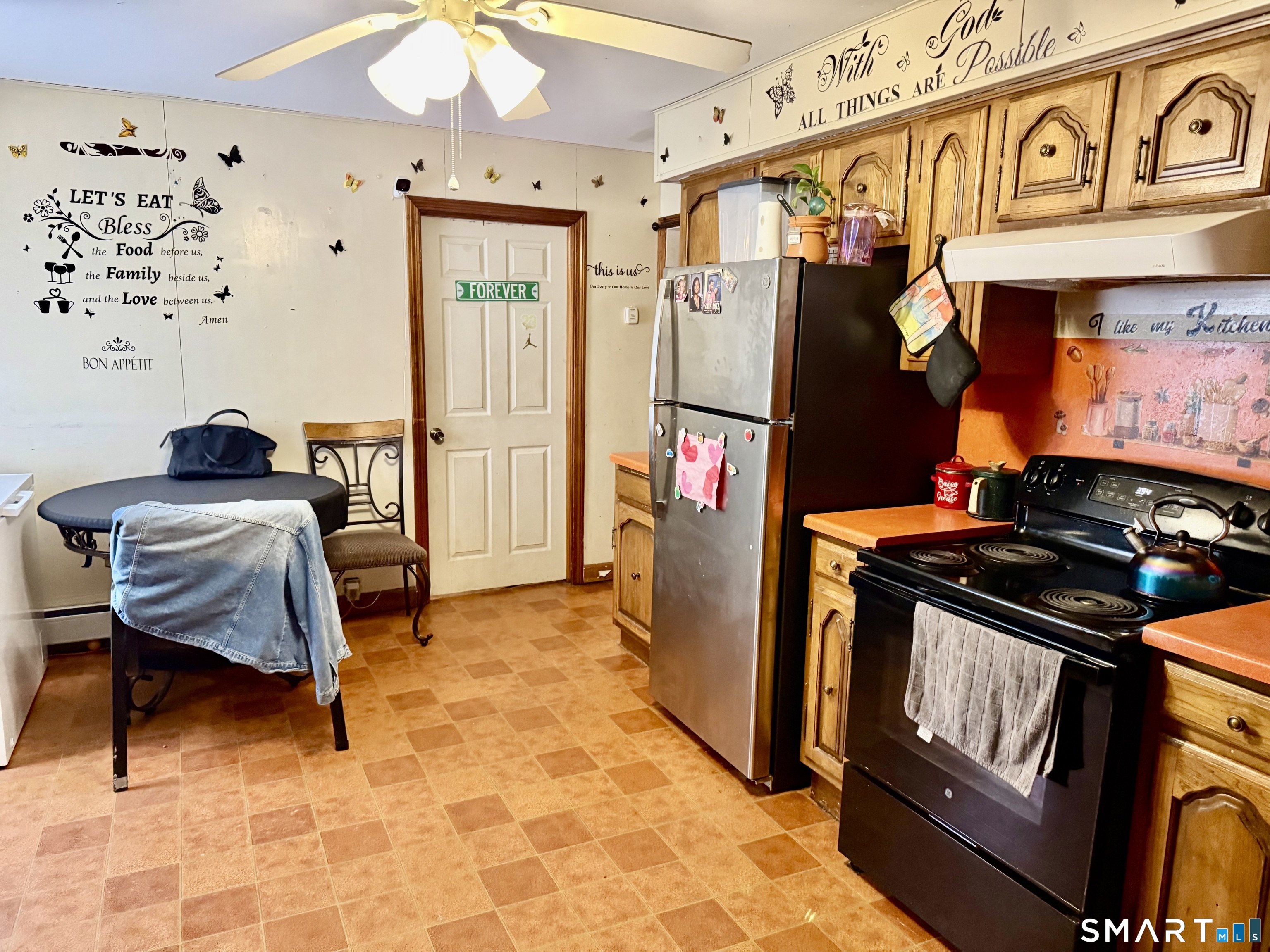 121 Saybrook Road Middletown, CT 06457 - Photo 5 of 21