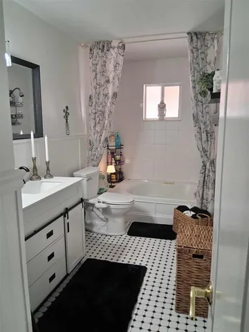 $1,850,000 | 5191 Southwest 109th Avenue, Davie, FL 33328