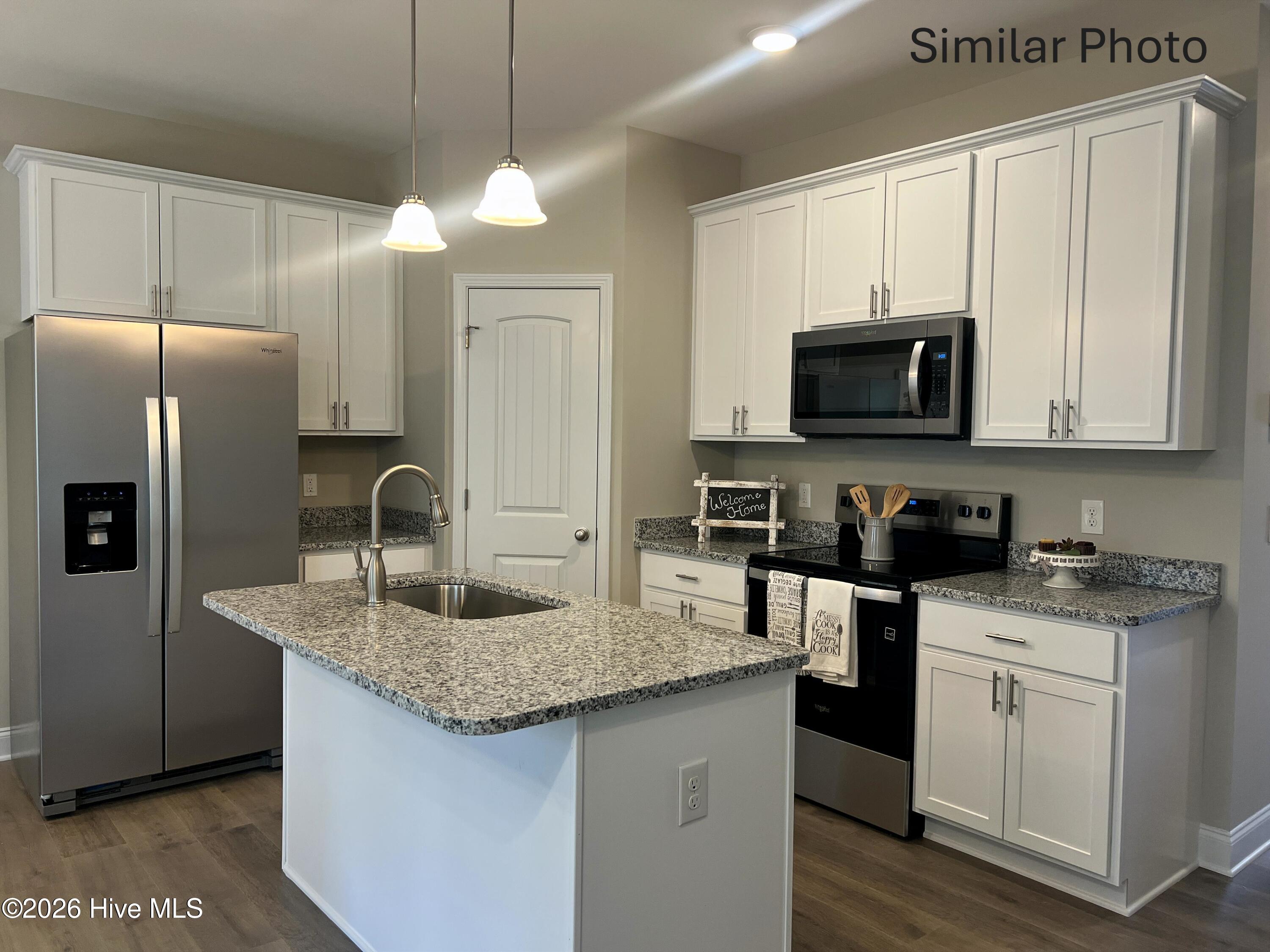 211 Holly Sands Loop Holly Ridge, NC 28445 - Photo 4 of 38 Kitchen