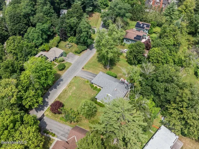 $699,000 | 34 Jerome Drive, Williamstown, MA 01267