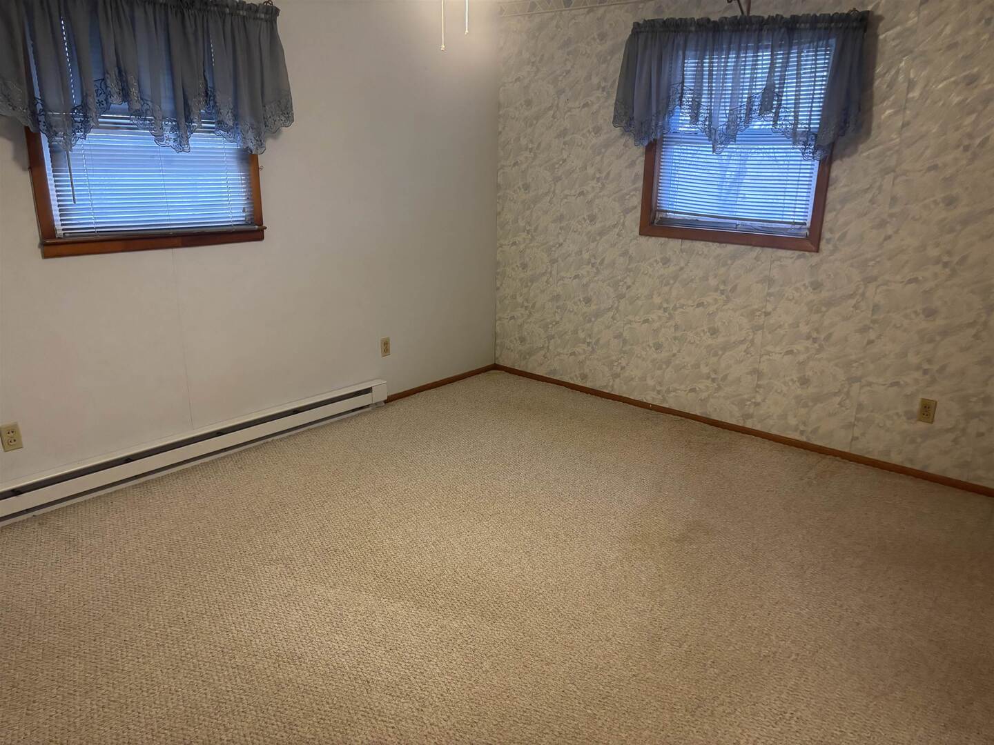 205 Jefferson Street Gorham, IL 62940 - Photo 10 of 17 a view of an front door