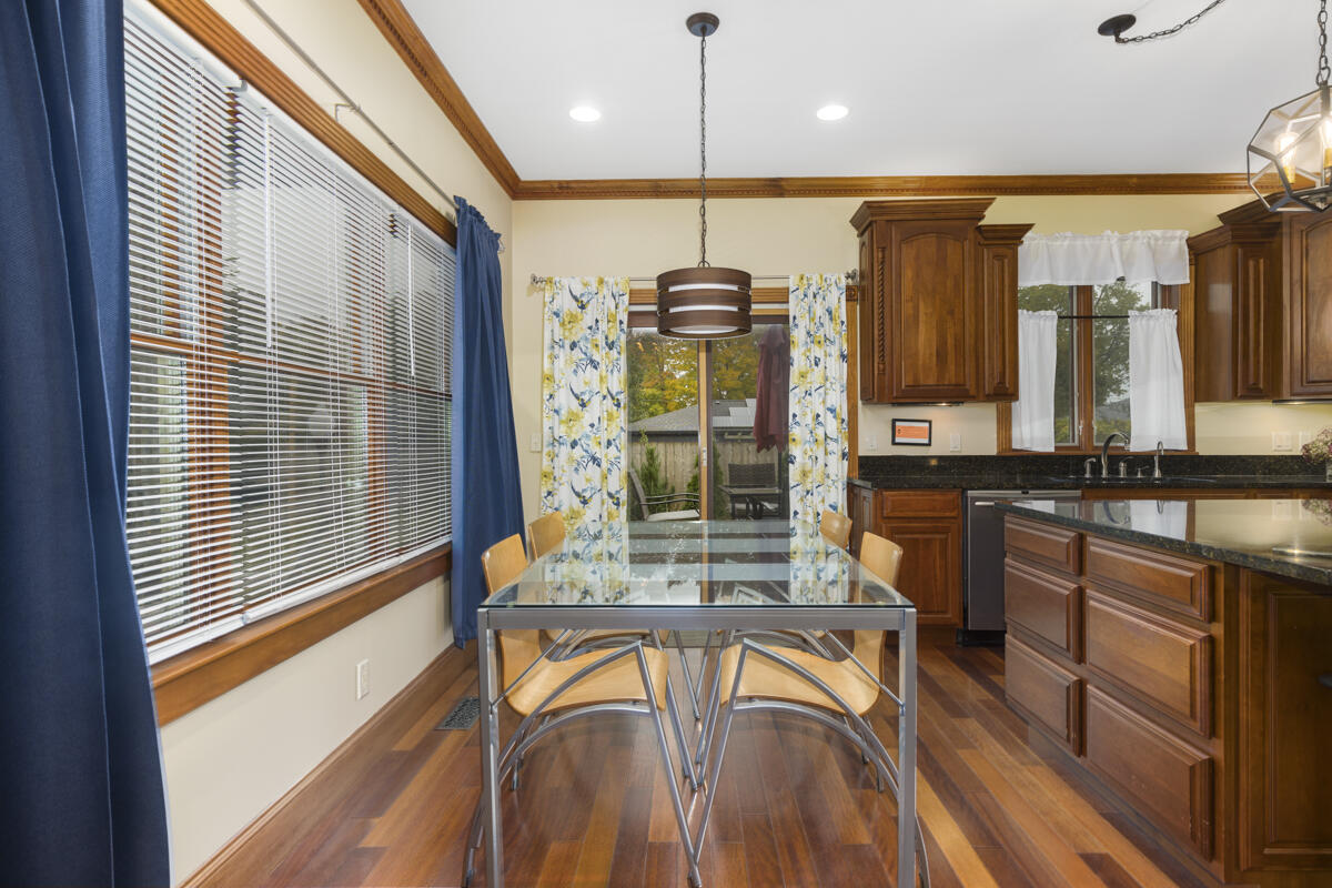 11 East Chestnut Street, Unit 1 Douglas, MI 49406 - Photo 15 of 35 IMG_1014