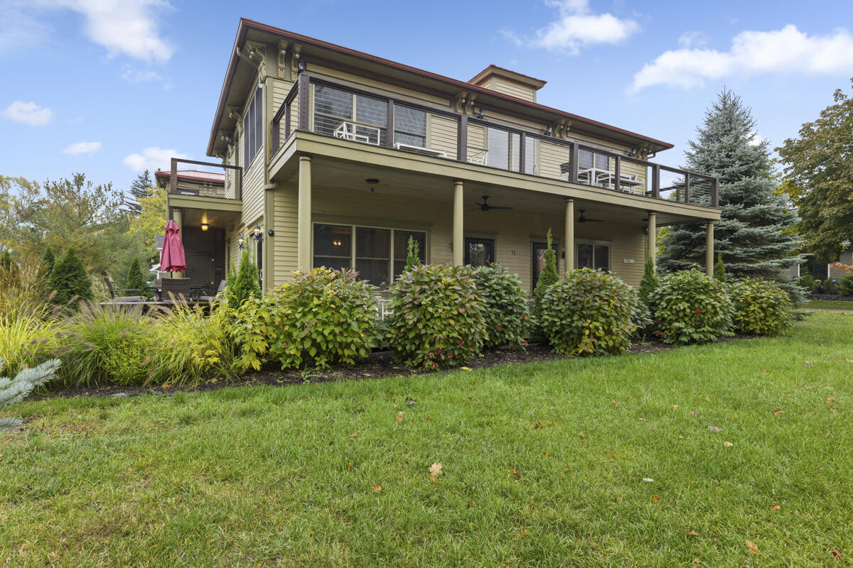 11 East Chestnut Street, Unit 1 Douglas, MI 49406 - Photo 2 of 35 IMG_1001