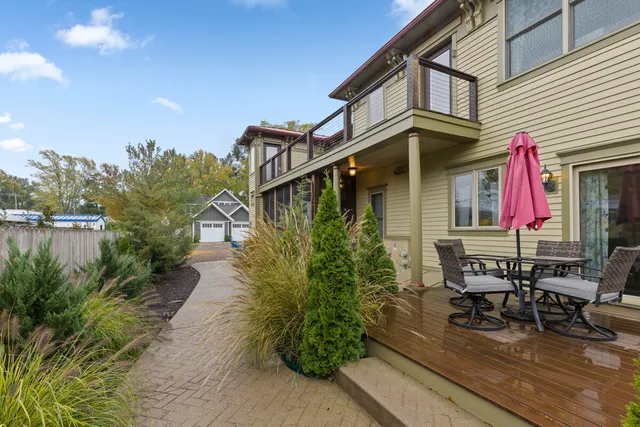 $330,000 | 11 East Chestnut Street, Unit 1, Douglas, MI 49406