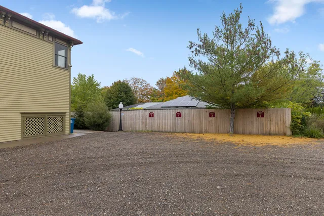 $330,000 | 11 East Chestnut Street, Unit 1, Douglas, MI 49406