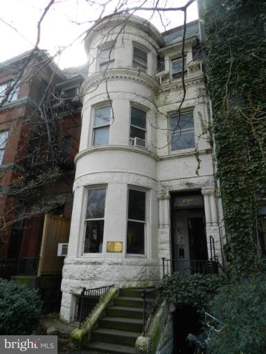 2112 R Street Northwest Washington, DC 20008 - Photo 10 of 10 Exterior (Front)
