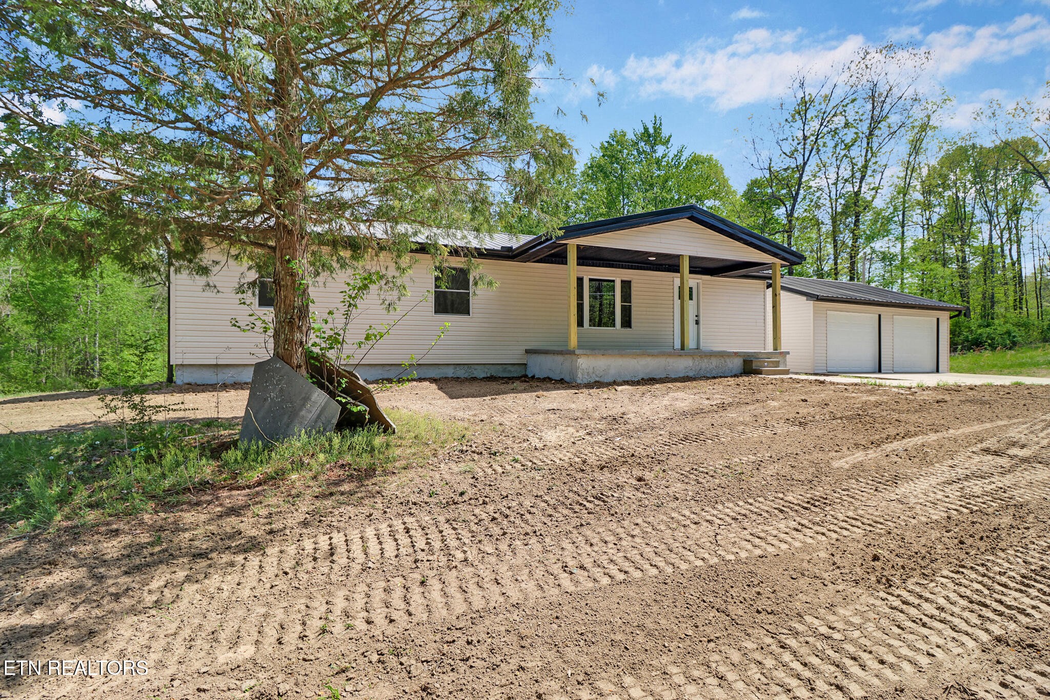 135 Frank Tinch Road Jamestown, TN 38556 - Photo 32 of 37 Gallery Image 32