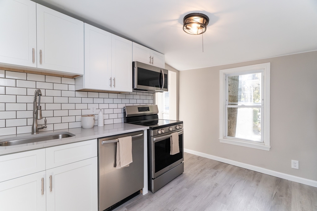 74 Laurence Street Springfield, MA 01104 - Photo 1 of 30 Gallery Image 1