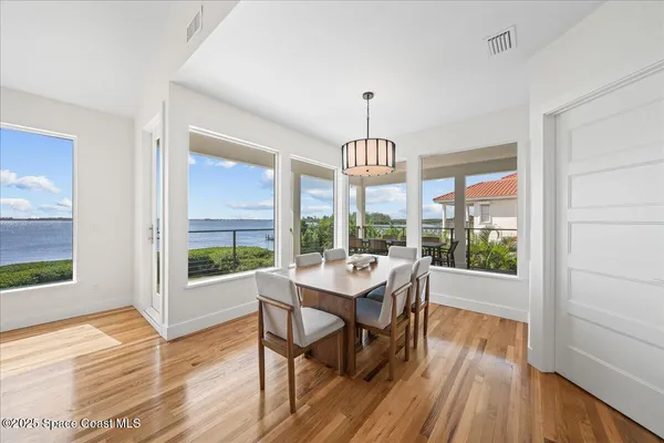 $5,000,000 | 182 Bayshore Drive, Melbourne Beach, FL 32951