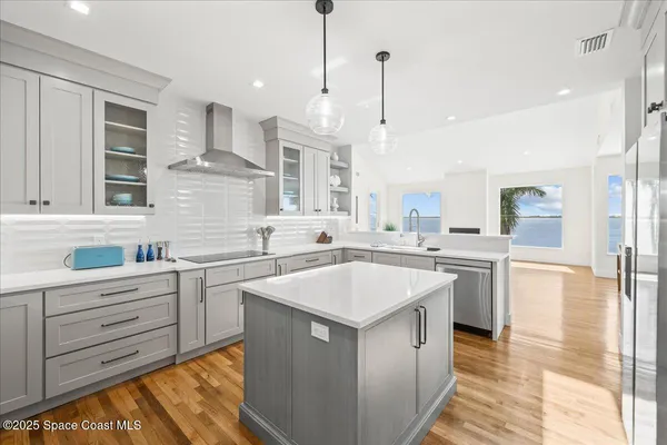 $5,000,000 | 182 Bayshore Drive, Melbourne Beach, FL 32951