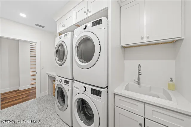 $5,200,000 | 182 Bayshore Drive, Melbourne Beach, FL 32951