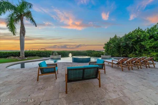 $5,000,000 | 182 Bayshore Drive, Melbourne Beach, FL 32951