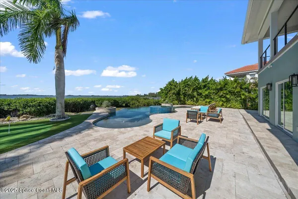 $5,000,000 | 182 Bayshore Drive, Melbourne Beach, FL 32951