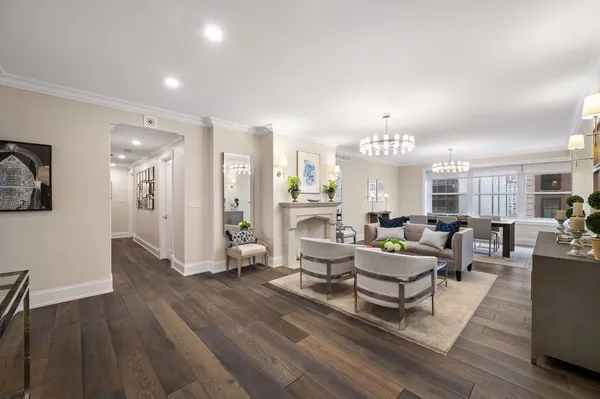 $1,375,000 | 1335 North Astor Street, Unit 11C, Chicago, IL 60610