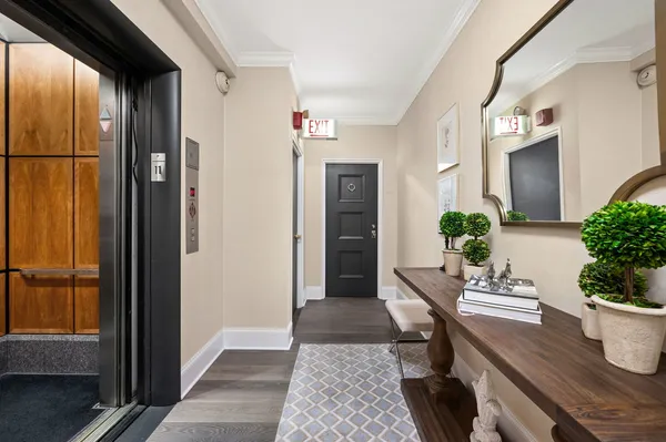 $1,375,000 | 1335 North Astor Street, Unit 11C, Chicago, IL 60610