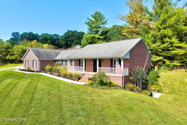 $875,000 | 1806 Paul Drive, Jefferson City, TN 37760