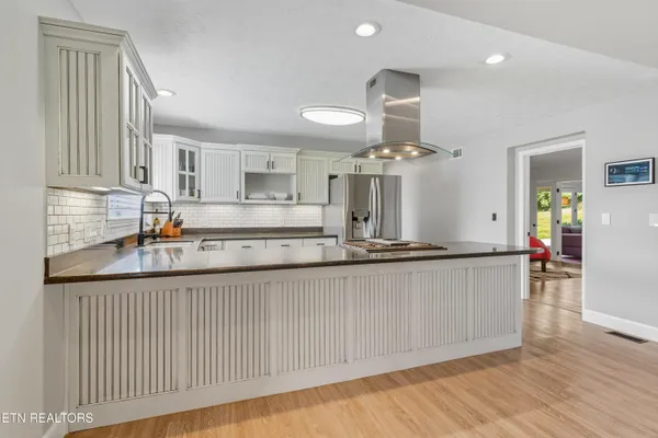 $800,000 | 1806 Paul Drive, Jefferson City, TN 37760