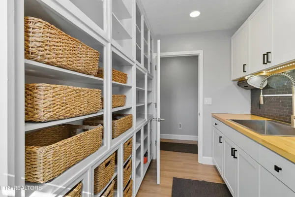 $800,000 | 1806 Paul Drive, Jefferson City, TN 37760