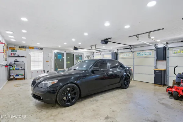 $800,000 | 1806 Paul Drive, Jefferson City, TN 37760