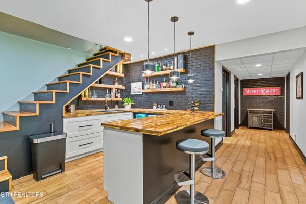 $800,000 | 1806 Paul Drive, Jefferson City, TN 37760