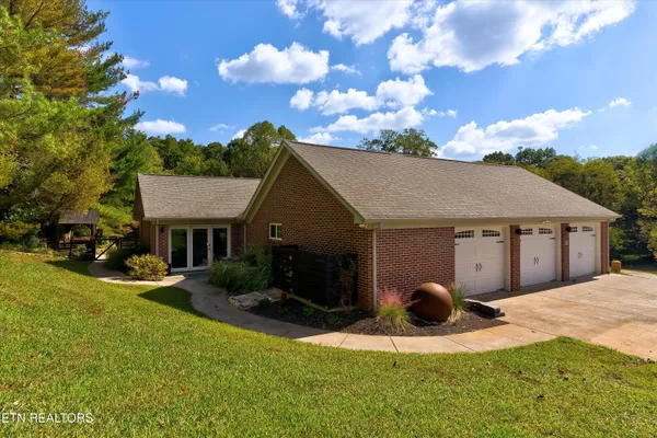 $800,000 | 1806 Paul Drive, Jefferson City, TN 37760